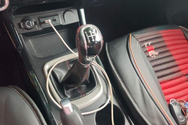 Used Cowin X3 2018 1.6L Manual Zhiyao Edition China V Standard Gear Lever