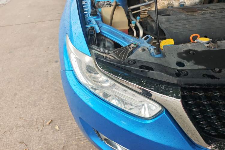Used Cowin X3 2018 1.6L Manual Zhiyao Edition China V Standard Right Front Headlight