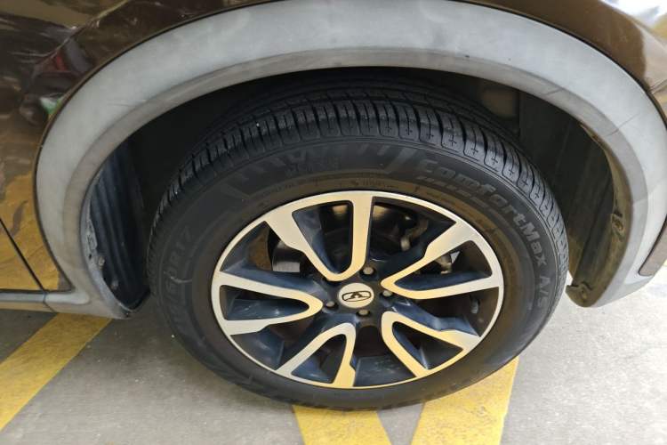 Used Cowin X3 2018 1.6L CVT Zhiyao Edition China V Standard Right Front Wheel Hub