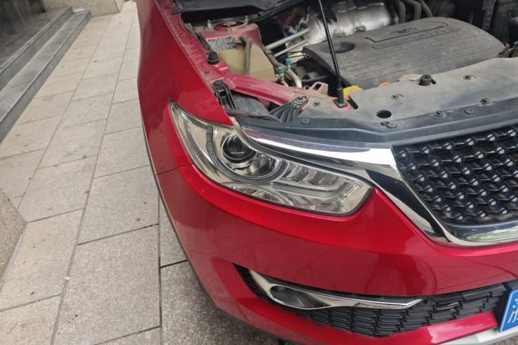 Used Cowin X3 2018 1.6L CVT Zhiyao Edition China V Standard Right Front Headlight