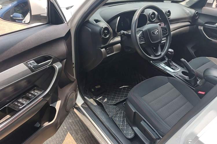 Used Cowin X3 2018 1.6L CVT Smart Enjoyment Version China V Standard Driver Seat