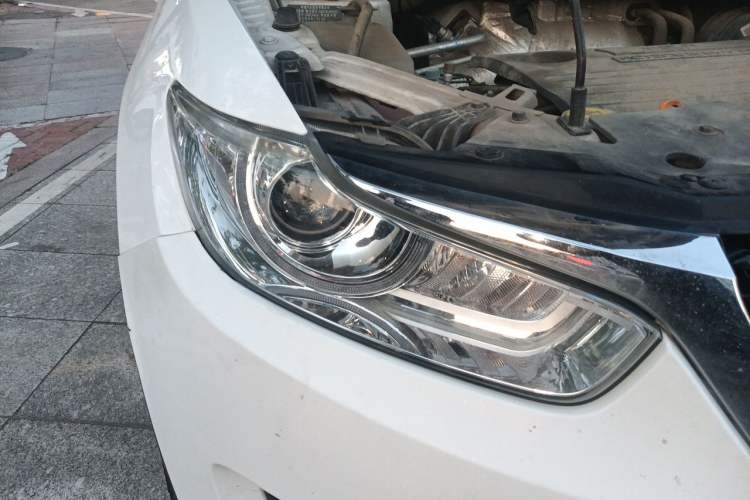 Used Cowin X3 2018 1.6L Manual Zhiyao Edition China V Standard Right Front Headlight