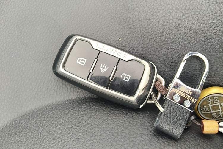 Used Cowin X3 2018 1.6L CVT Zhiyao Edition China V Standard Vehicle Key
