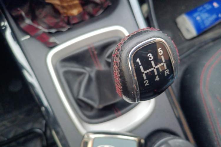Used Cowin X3 2019 1.5L Manual Smart Edition Gear Lever
