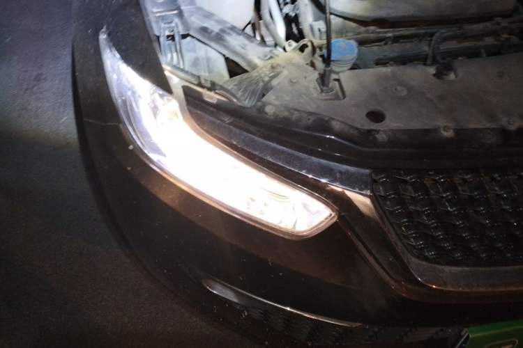 Used Cowin X3 2019 1.5L Manual Smart Edition Right Front Headlight