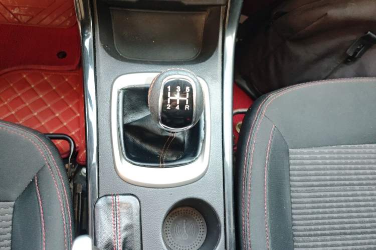 Used Cowin X3 2019 1.5L Manual Smart Edition Gear Lever