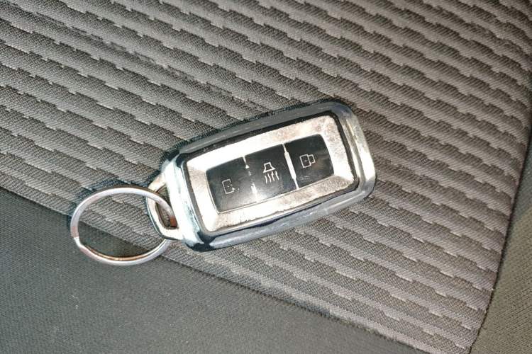 Used Cowin X3 2019 1.5L Manual Smart Edition Vehicle Key