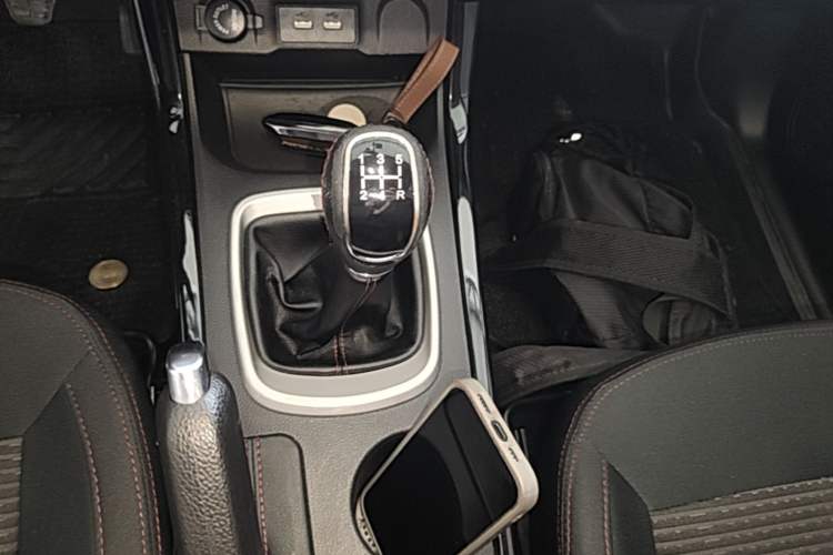 Used Cowin X3 2019 1.5L Manual Smart Edition Gear Lever