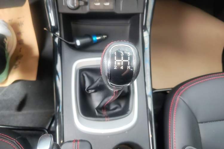 Used Cowin X3 2019 1.5L Manual Smart Edition Gear Lever