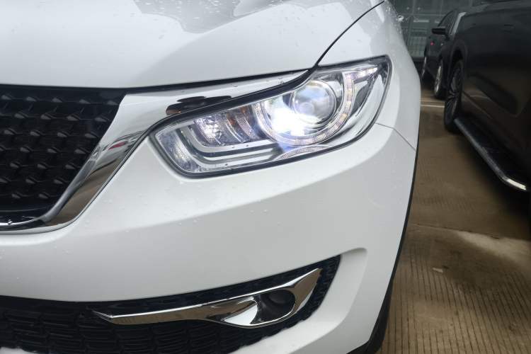 Used Cowin X3 2019 1.5L Manual Smart Edition Left Front Headlight