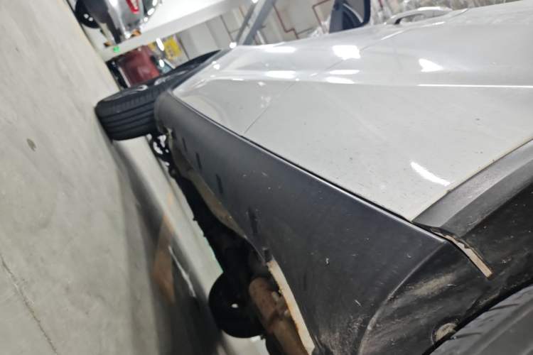 Used Cowin X3 2019 1.5L Manual Smart Edition Left Side Sill