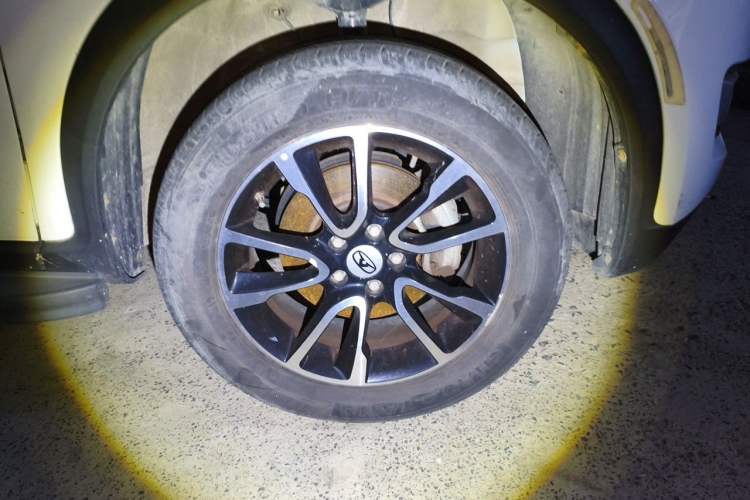 Used Cowin X3 2019 1.5L Manual Smart Edition Right Front Wheel Hub