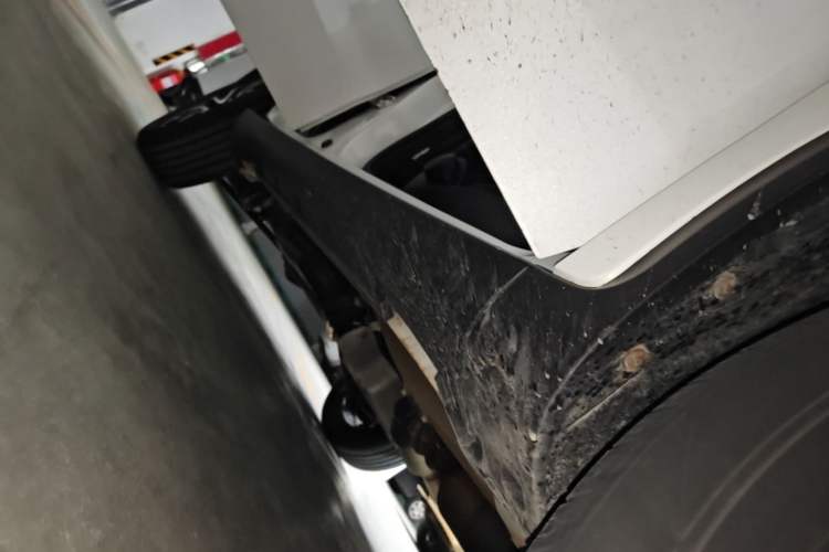 Used Cowin X3 2019 1.5L Manual Smart Edition Right Side Sill