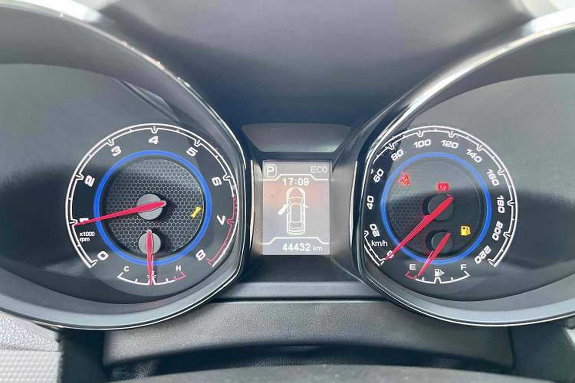 Used Cowin X5 2017 1.5T CVT Luxury Model Odometer Close Up