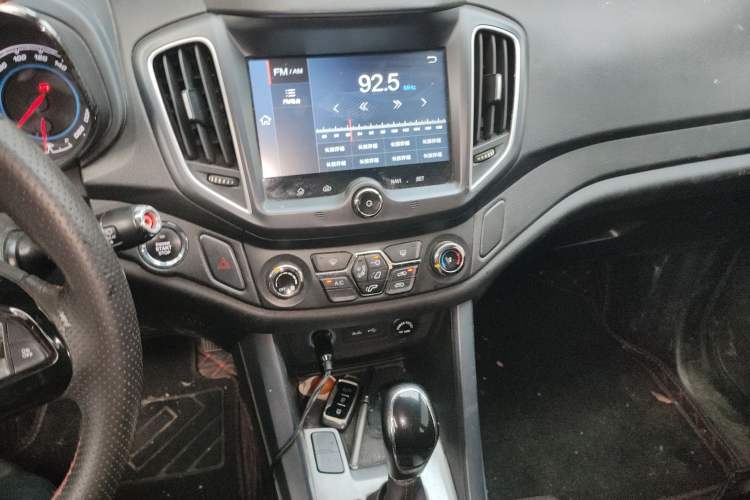 Used Cowin X5 2017 1.5T CVT Luxury Model Audio And AC Panel