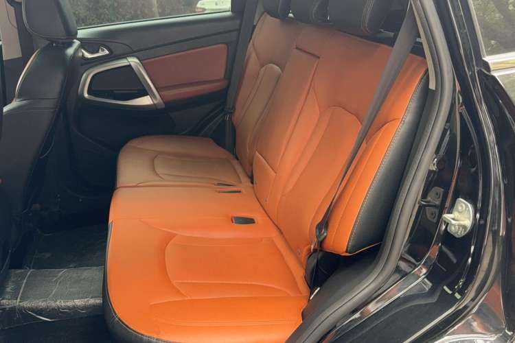 Used Cowin X5 2017 1.5T CVT Luxury Model Interior 1