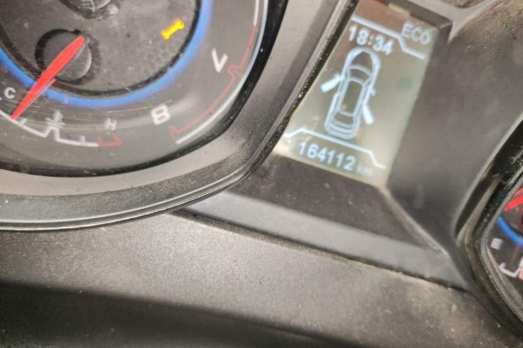 Used Cowin X5 2017 1.5T CVT Luxury Model Odometer Close Up