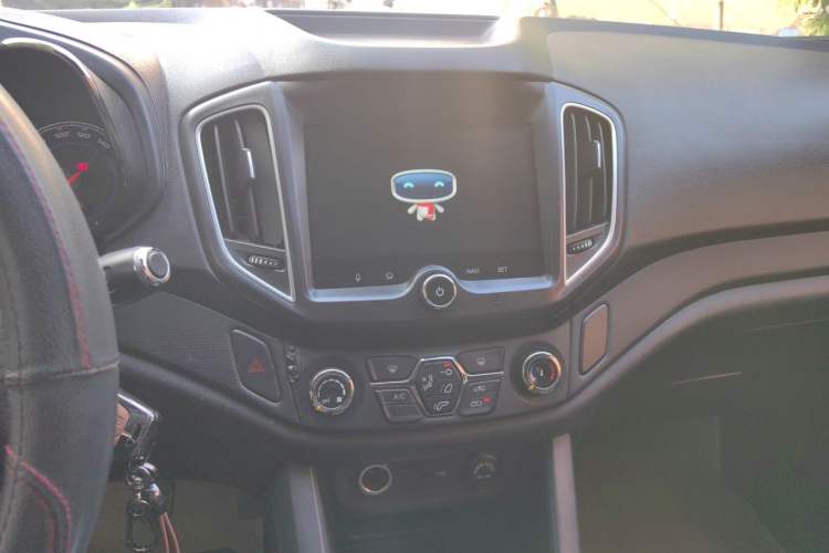 Used Cowin X5 2017 2.0L Manual Luxury Version Audio And AC Panel