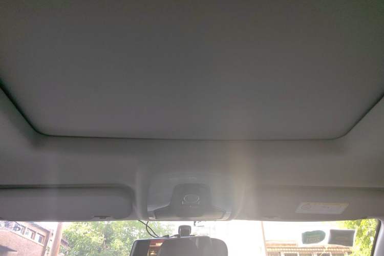 Used Cowin X5 2017 2.0L Manual Luxury Version Headliner
