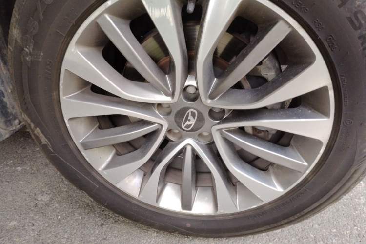 Used Cowin X5 2017 1.5T CVT Luxury Model Right Front Wheel Hub