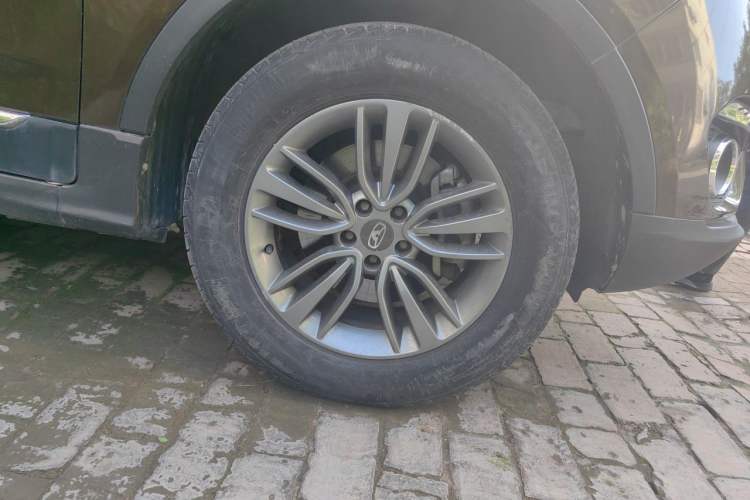 Used Cowin X5 2017 2.0L Manual Luxury Version Right Front Wheel Hub
