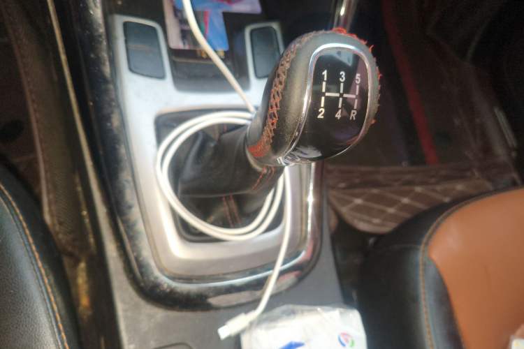 Used Cowin X5 2017 1.5T Manual Luxury Model Gear Lever