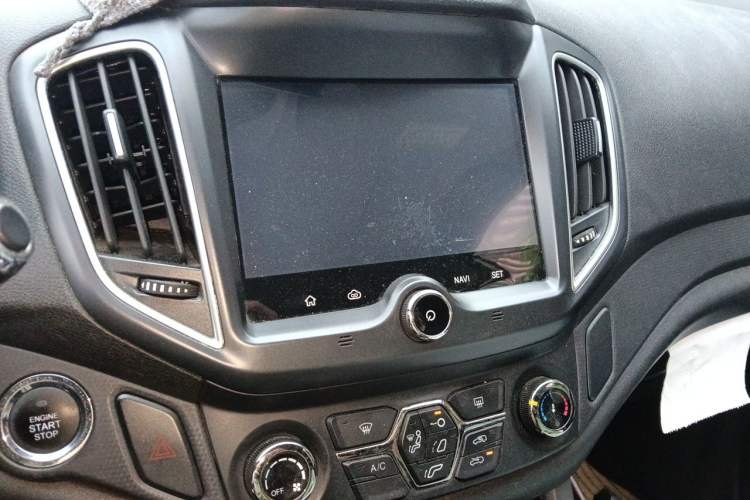 Used Cowin X5 2017 1.5T CVT Luxury Model Audio And AC Panel