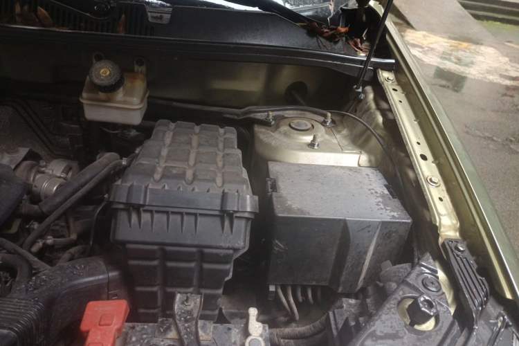 Used Cowin X5 2017 1.5T CVT Luxury Model Engine Bay Left