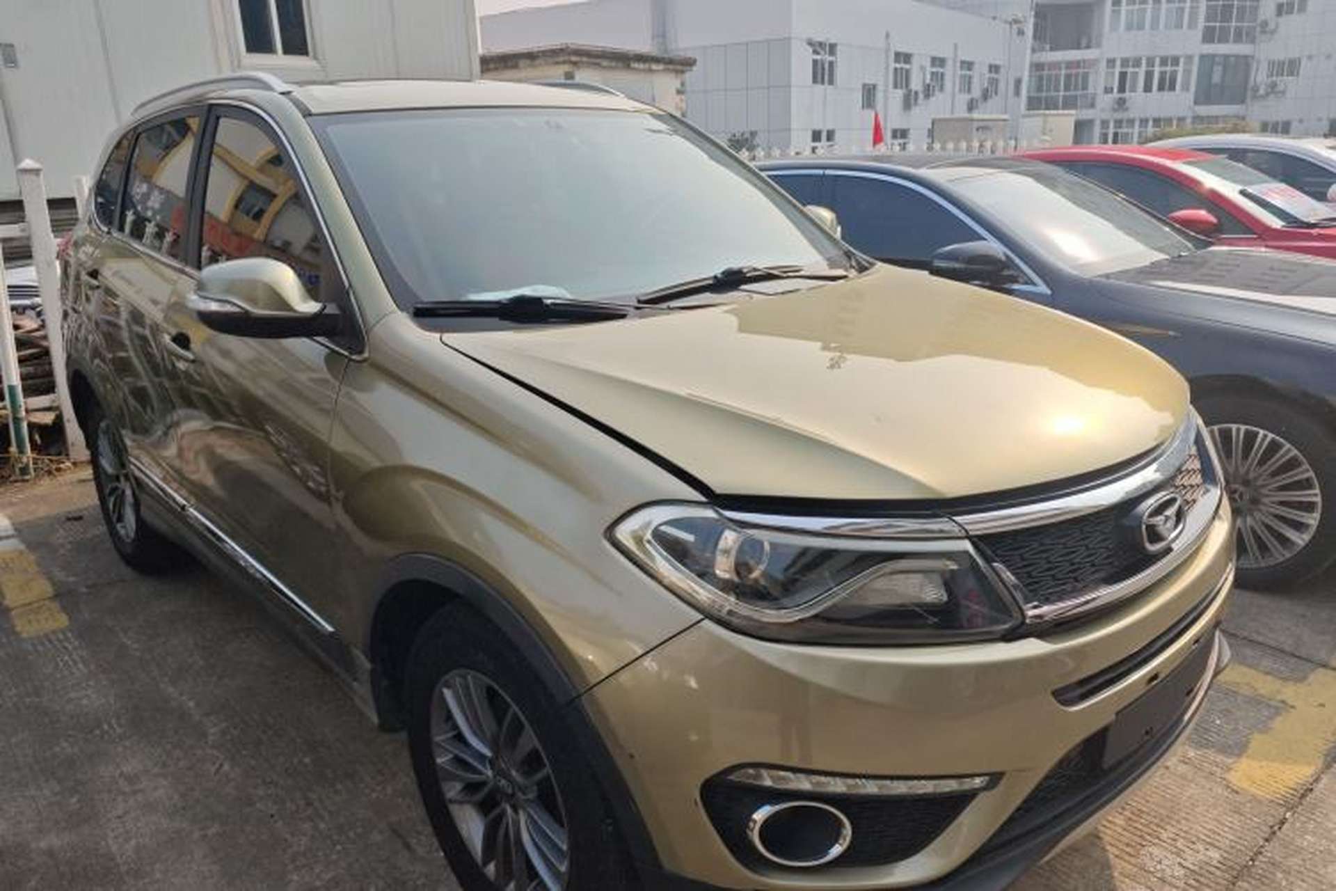 Used Cowin X5 2017 2.0L CVT Luxury Version Front Right 45 Deg