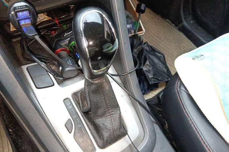 Used Cowin X5 2017 1.5T CVT Luxury Model Gear Lever