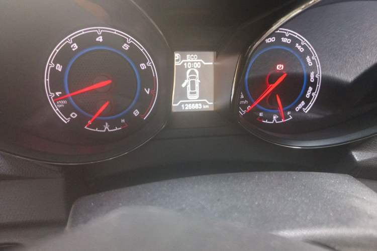 Used Cowin X5 2017 1.5T CVT Luxury Model Odometer Close Up