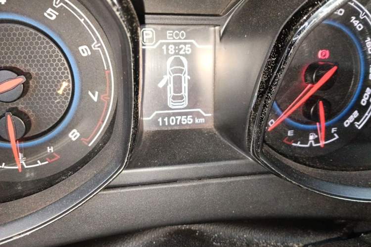 Used Cowin X5 2017 1.5T CVT Luxury Model Odometer Close Up