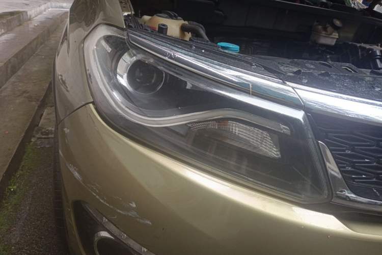 Used Cowin X5 2017 1.5T CVT Luxury Model Right Front Headlight