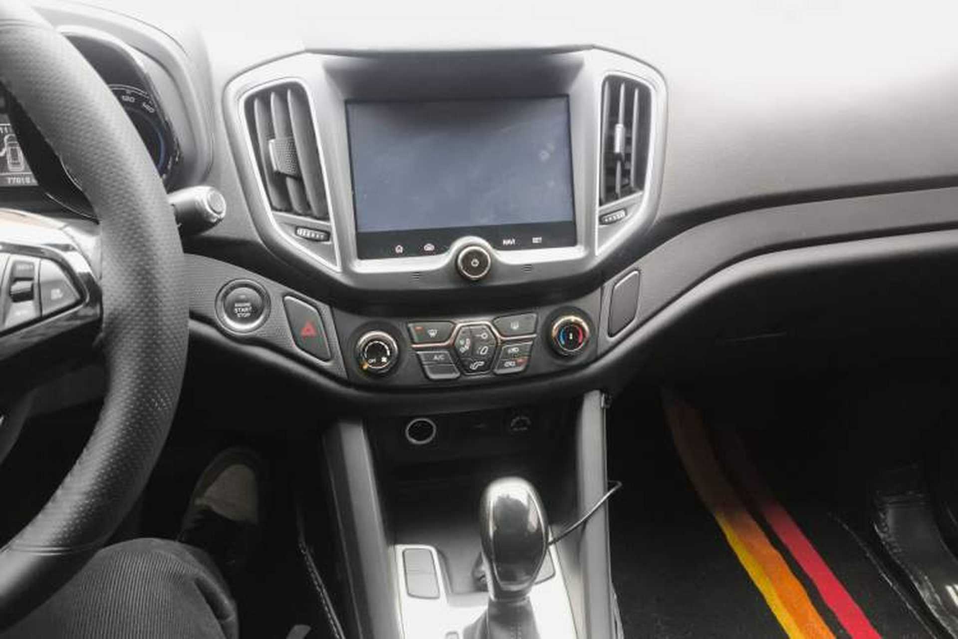 Used Cowin X5 2017 1.5T CVT Luxury Model Audio And AC Panel