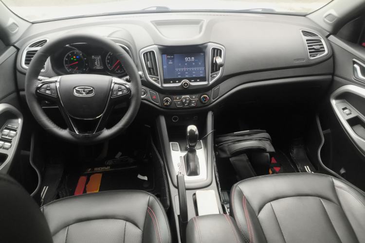 Used Cowin X5 2017 1.5T CVT Luxury Model Center Console