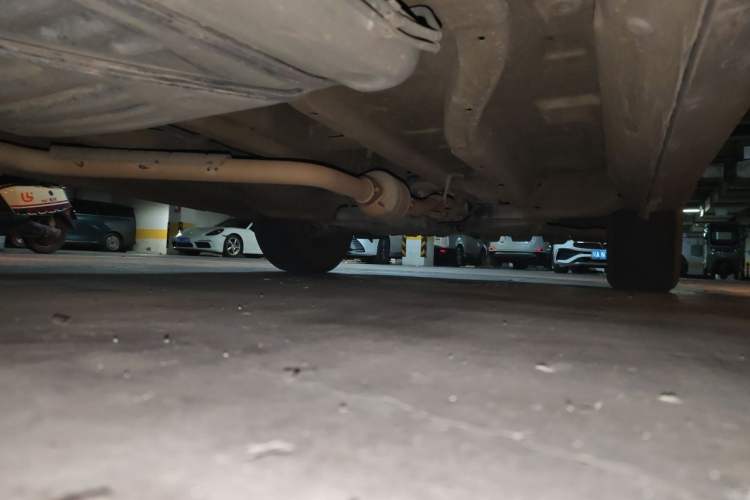 Used Cowin X5 2017 1.5T Manual Luxury Model Chassis Rear Right