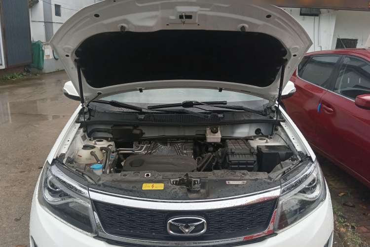 Used Cowin X5 2017 1.5T CVT Flagship Model Engine Bay