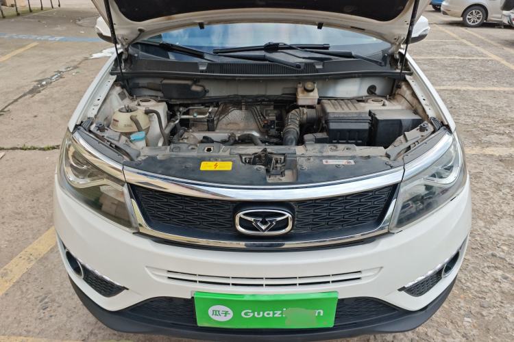 Used Cowin X5 2017 2.0L CVT Luxury Version Engine Bay