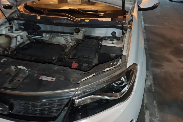 Used Cowin X5 2017 1.5T Manual Luxury Model Engine Bay Left