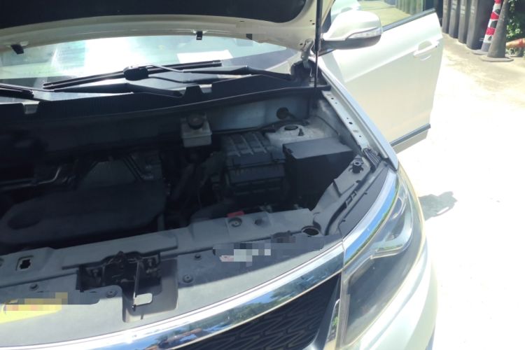 Used Cowin X5 2017 1.5T CVT Flagship Model Engine Bay Left