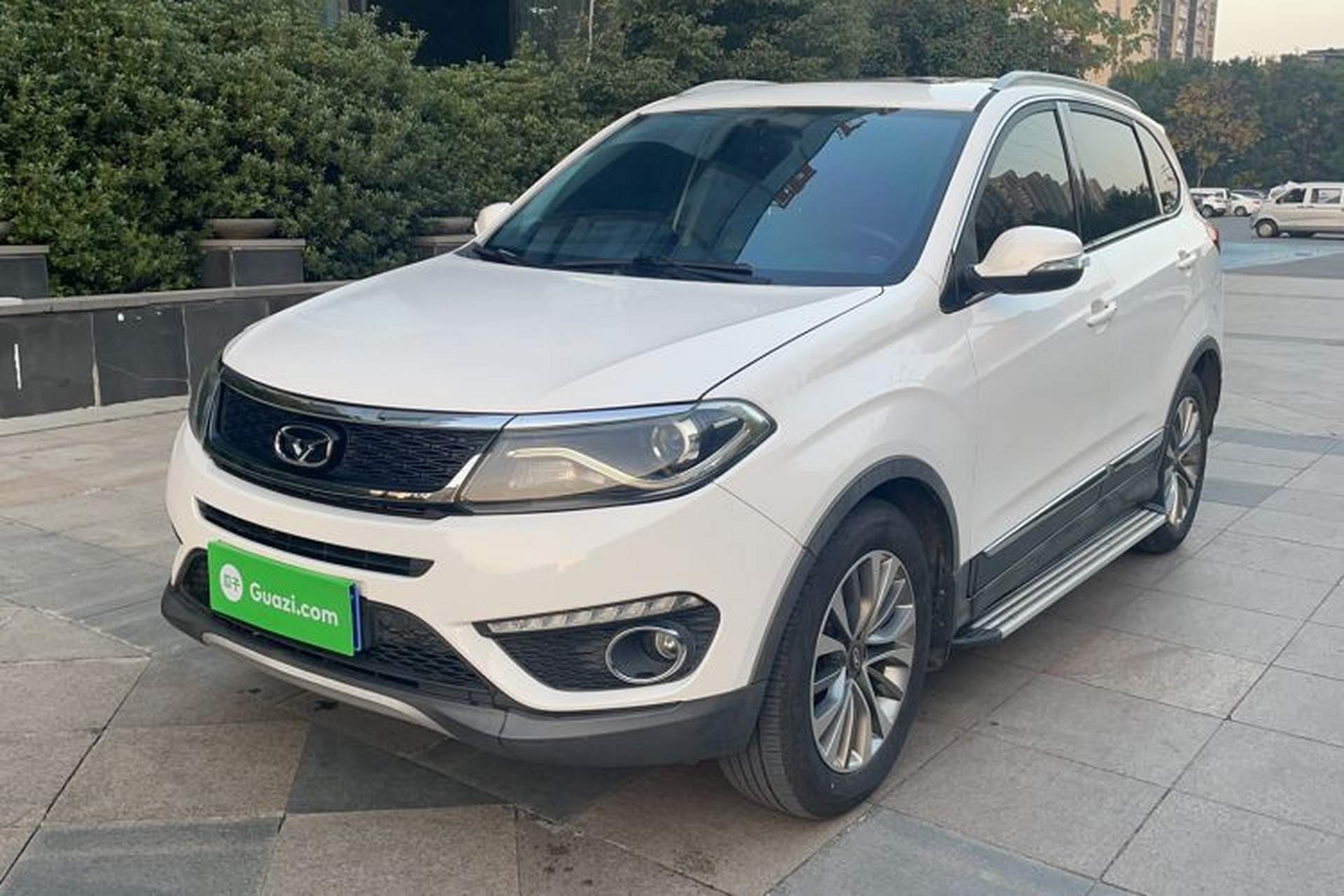 Used Cowin X5 2017 1.5T CVT Luxury Model Front Left 45 Deg