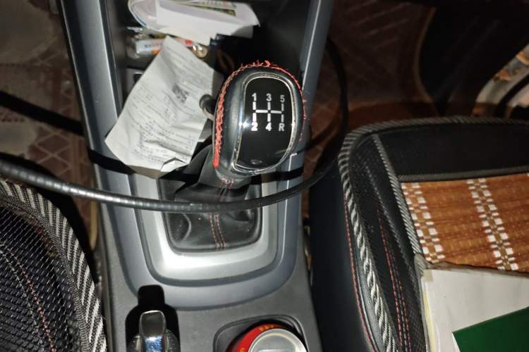 Used Cowin X5 2017 1.5T Manual Luxury Model Gear Lever
