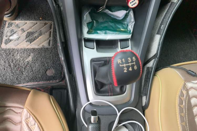 Used Cowin X5 2017 1.5T Manual Luxury Model Gear Lever