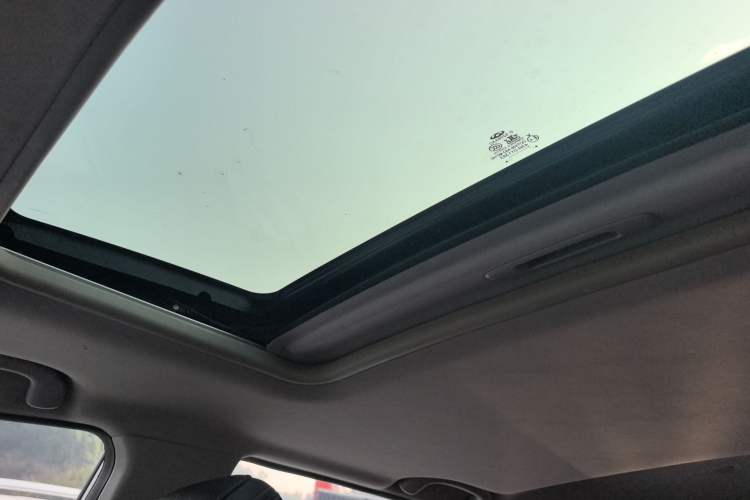 Used Cowin X5 2017 1.5T CVT Luxury Model Headliner