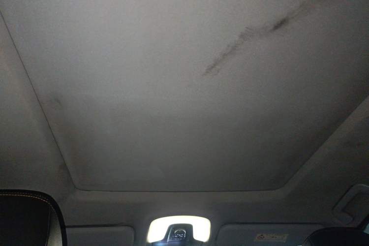Used Cowin X5 2017 2.0L Manual Luxury Version Headliner