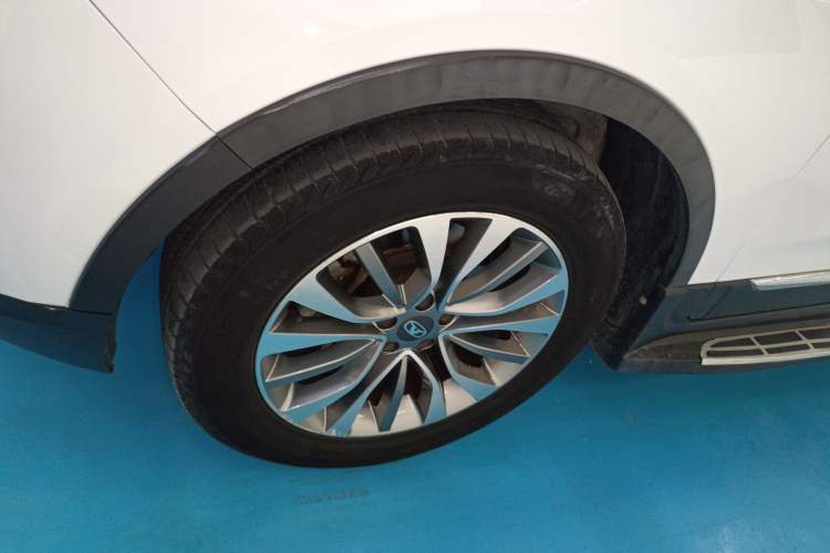 Used Cowin X5 2017 1.5T CVT Luxury Model Left Front Wheel Hub