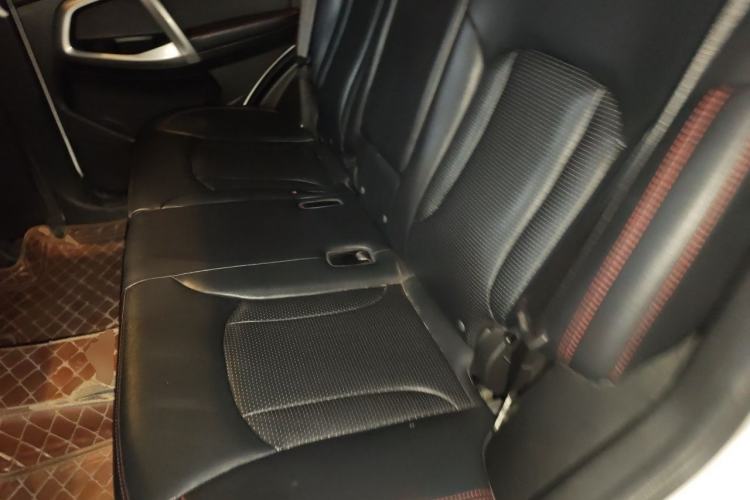 Used Cowin X5 2017 1.5T Manual Luxury Model Left Rear Seat