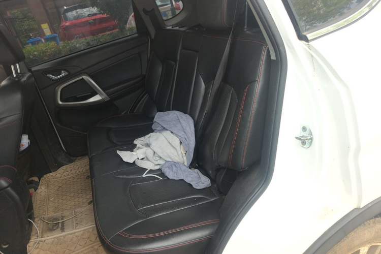 Used Cowin X5 2017 1.5T CVT Luxury Model Left Rear Seat