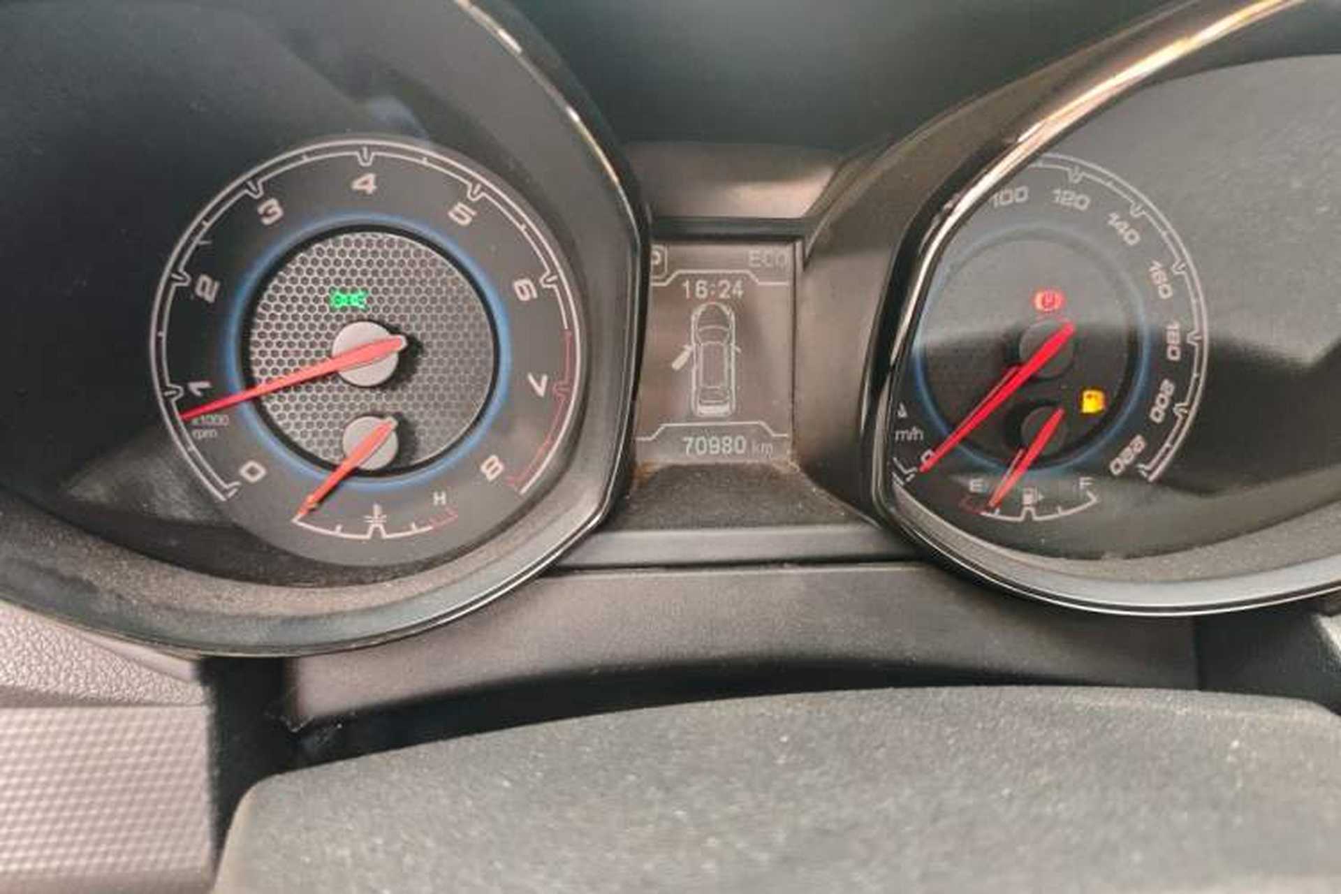Used Cowin X5 2017 1.5T CVT Luxury Model Odometer Close Up