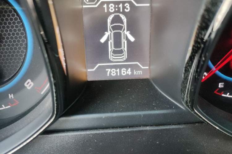 Used Cowin X5 2017 1.5T CVT Luxury Model Odometer Close Up